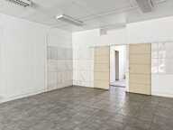 Local commercial de 85m2 avec Cave de 44m2 — photo 4
