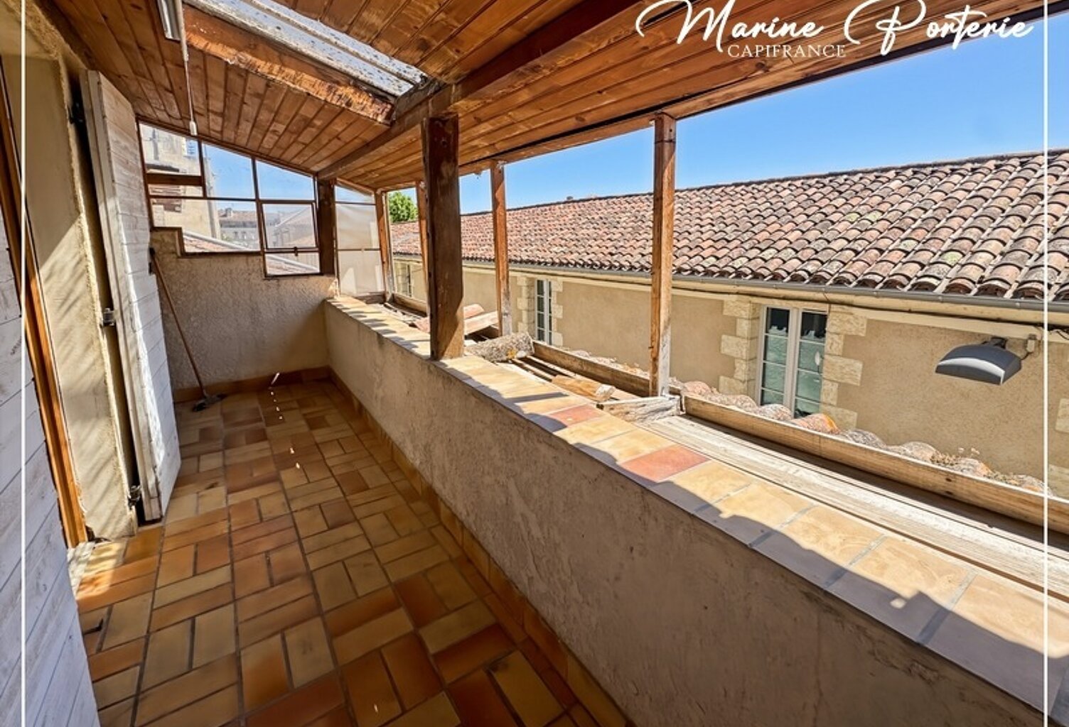 ⭐ EXCLUSIVITÉ – Maison de ville avec 2 garages et balcons à Auch — photo 1