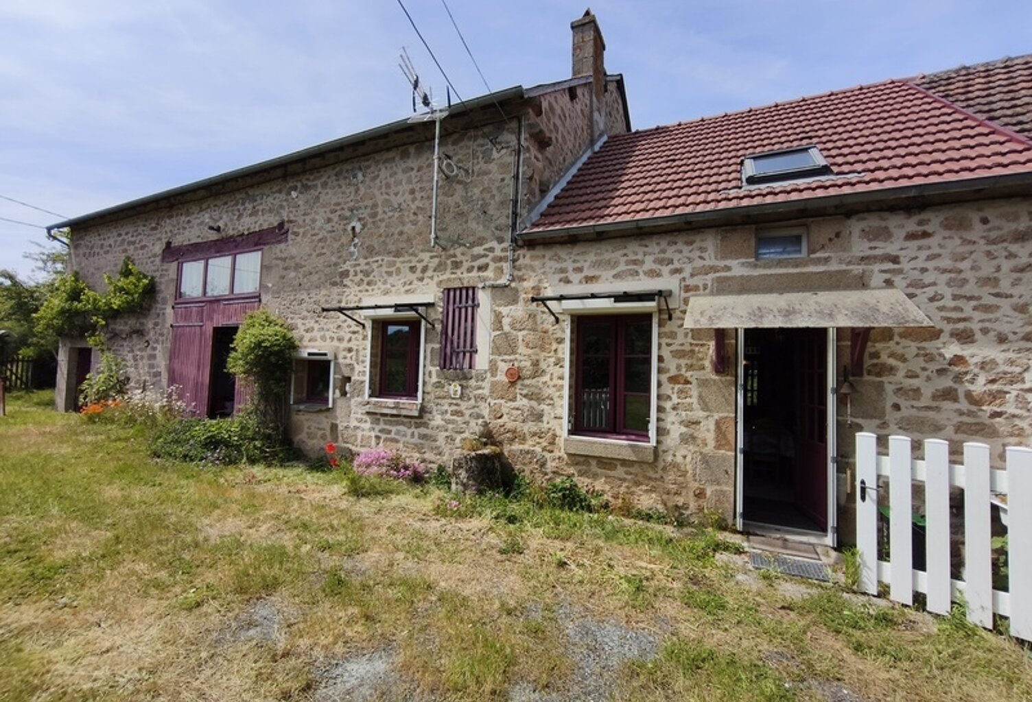 Maison à vendre 5 pièces LA CHAPELLE BALOUE (23) proche de A20 Limoges Paris — photo 1