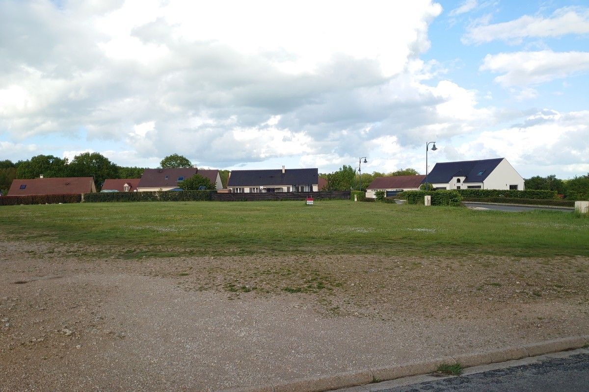 Terrain à bâtir de 759 m² à BRICONVILLE (28)