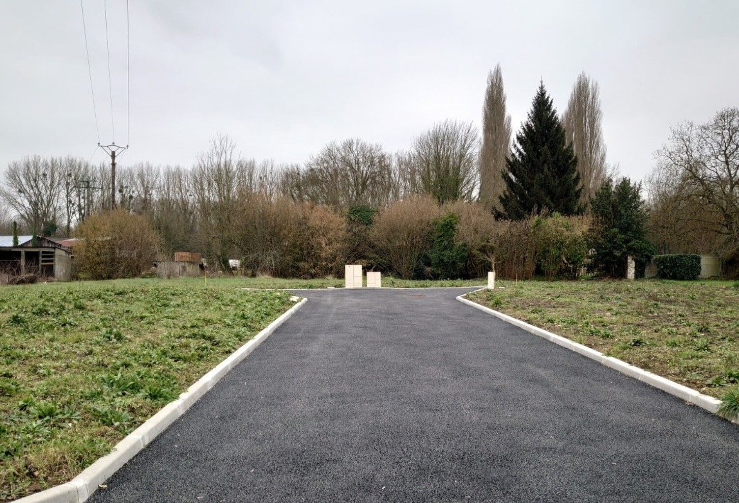 Terrain à bâtir de 404 m² à GALLARDON (28) — photo 1