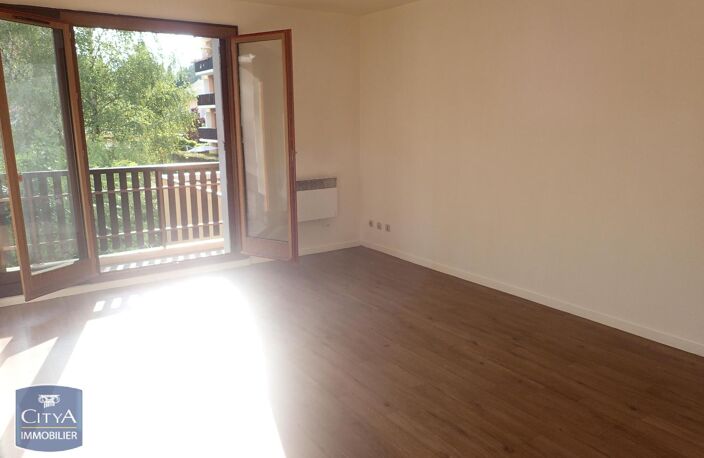 Location appartement 2 pièces 53 m² à Barberaz (73000) — photo 2