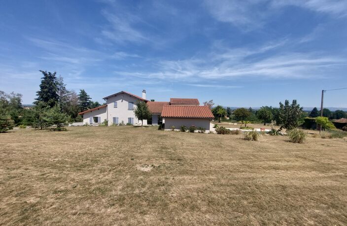 Vente maison 5 pièces 160 m² Montbrison (42600) — photo 5