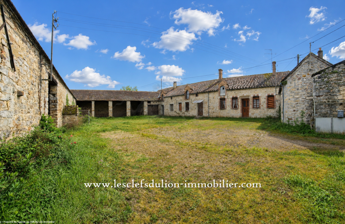 AUTHENTIQUE CLOS GÂTINAIS AVEC DÉPENDANCES — photo 2