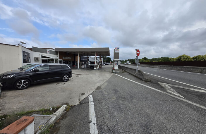 FONDS DE COMMERCE STATION SERVICE/RESTAURANT — photo 2