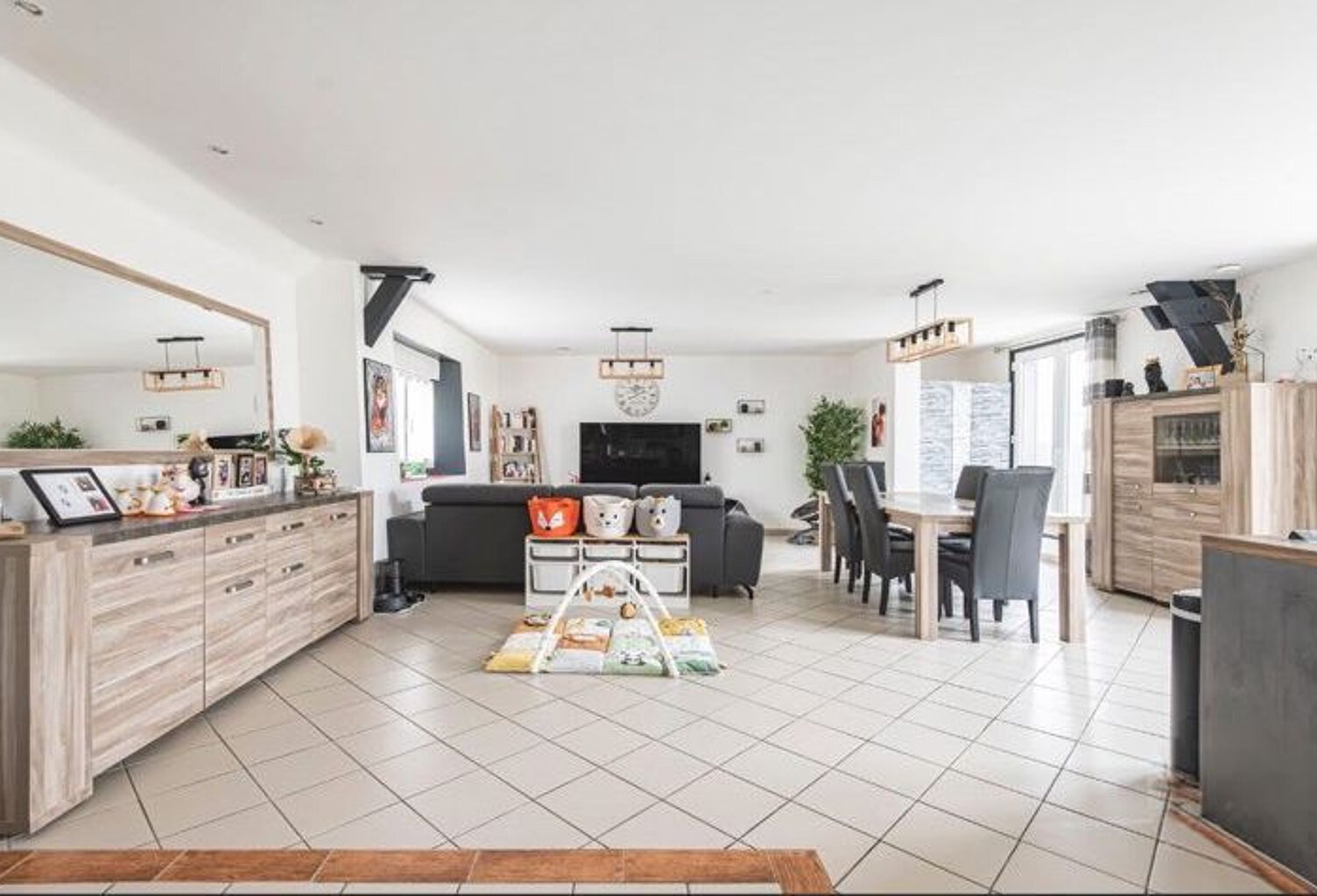 Courmas : Plain pied de 158m2 avec terrasse — photo 1