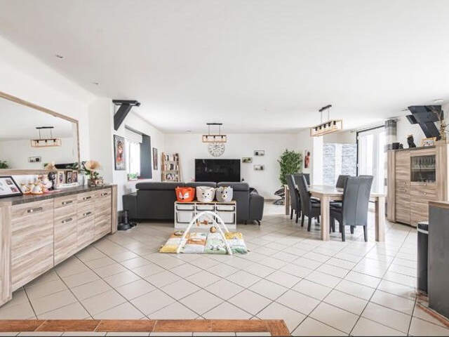 Courmas : Plain pied de 158m2 avec terrasse — photo du bien