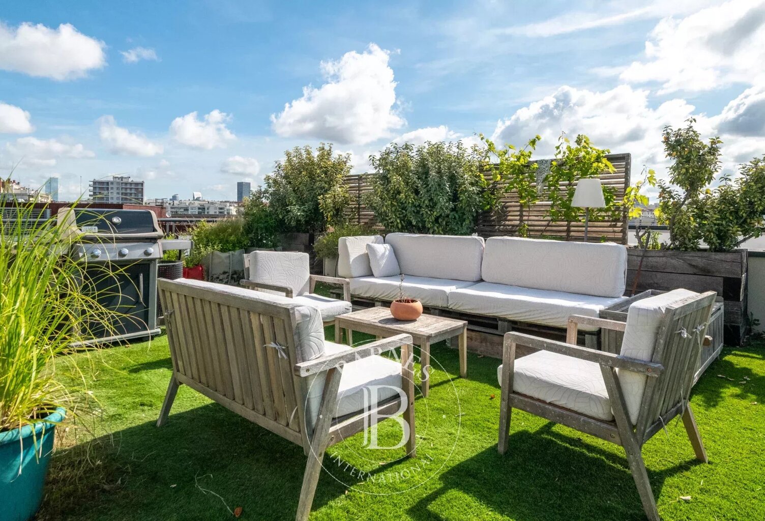 Lyon 7 - Jean Macé - Toit-terrasse de 58,87 m² - Terrasse de 110 m² environ - 1 Chambre - large box — photo 1