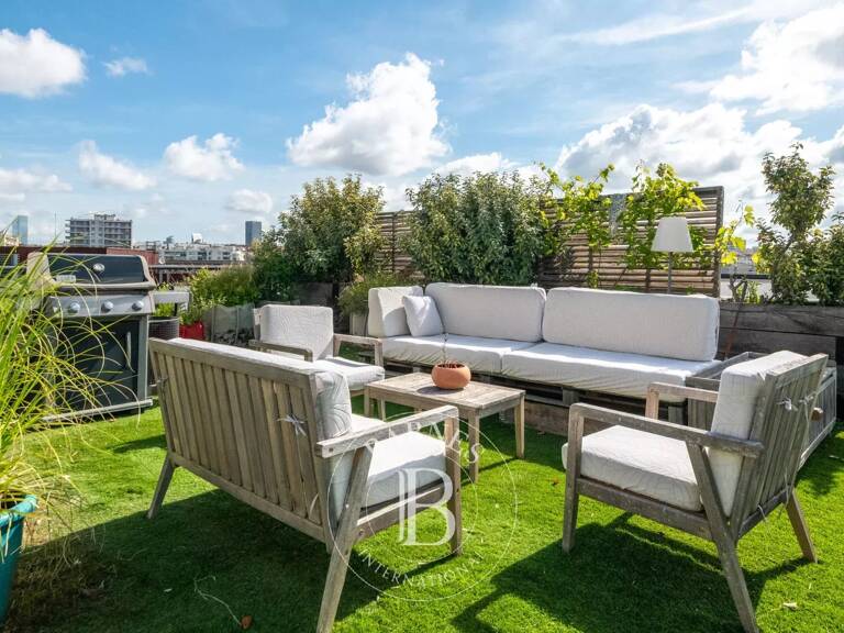 Lyon 7 - Jean Macé - Toit-terrasse de 58,87 m² - Terrasse de 110 m² environ - 1 Chambre - large box — photo 1