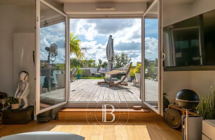 Lyon 7 - Jean Macé - Toit-terrasse de 58,87 m² - Terrasse de 110 m² environ - 1 Chambre - large box — photo 3