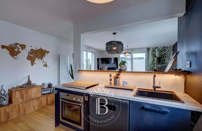 Lyon 7 - Jean Macé - Toit-terrasse de 58,87 m² - Terrasse de 110 m² environ - 1 Chambre - large box — photo 5