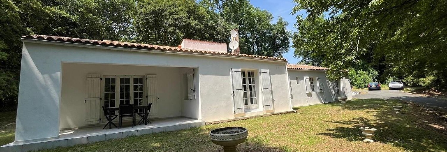 Maison 5 Pièces 166 m² à vendre à Louzac-Saint-André (16100)
