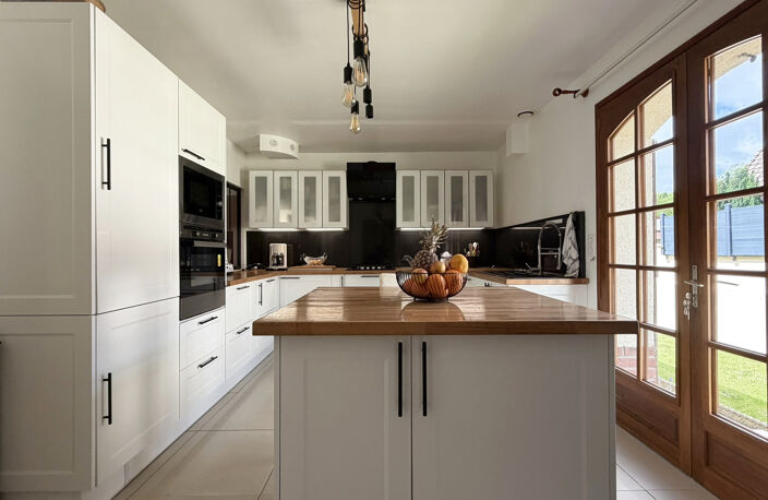 NOUVEAUTE : PAVILLON FAMILIAL AVEC TOUT LE CONFORT EN RDC ET — photo 2