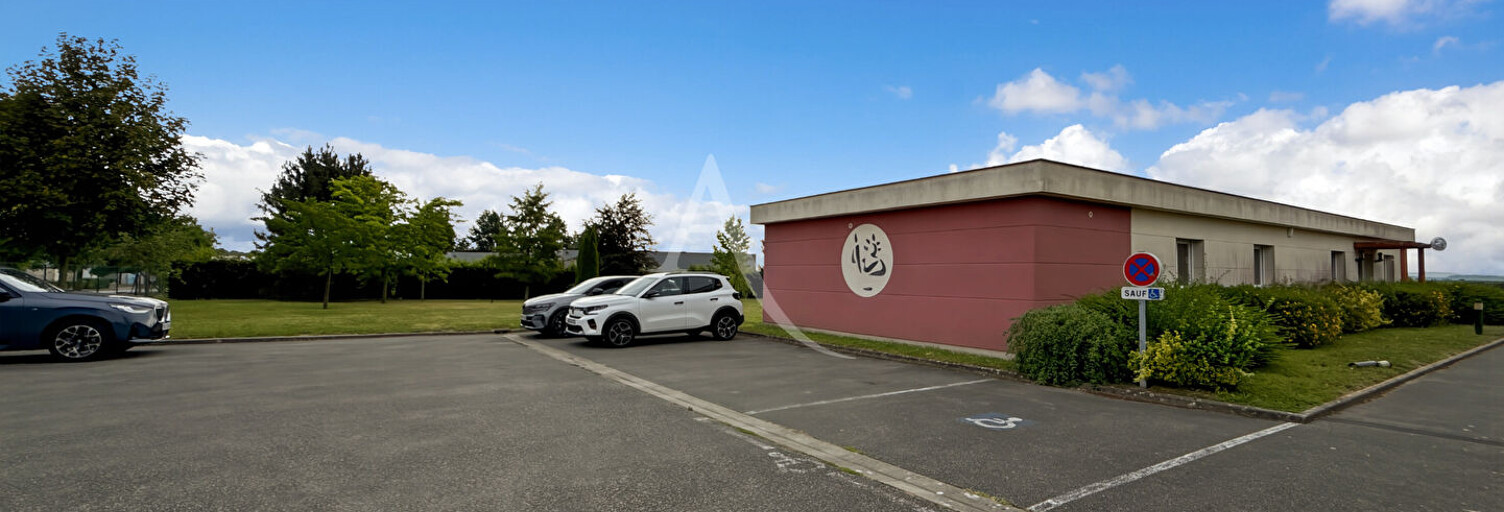 Commerce  162 m² à vendre à Étrépagny (27150)