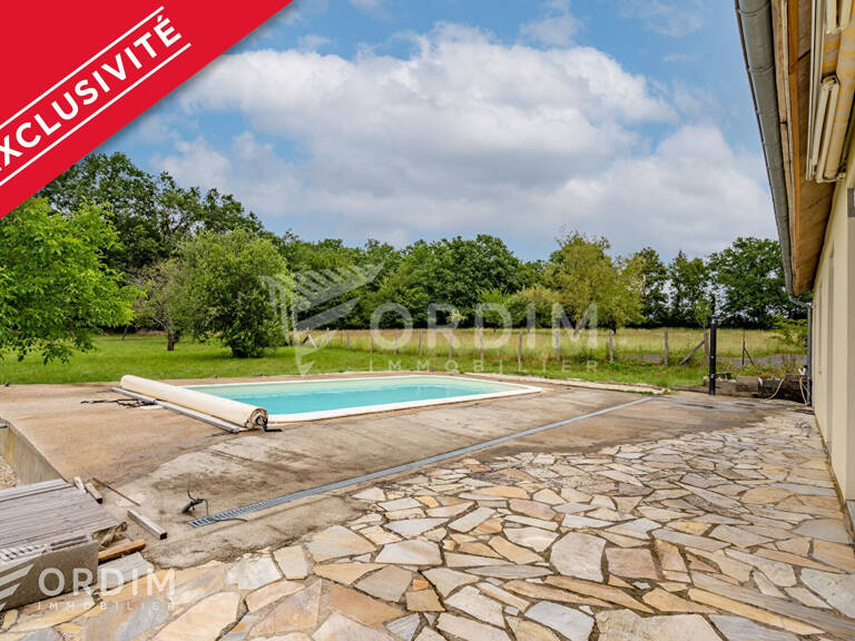 Maison plain-pied 102 m² avec piscine chauffée - terrain 2 083 m² — photo 1