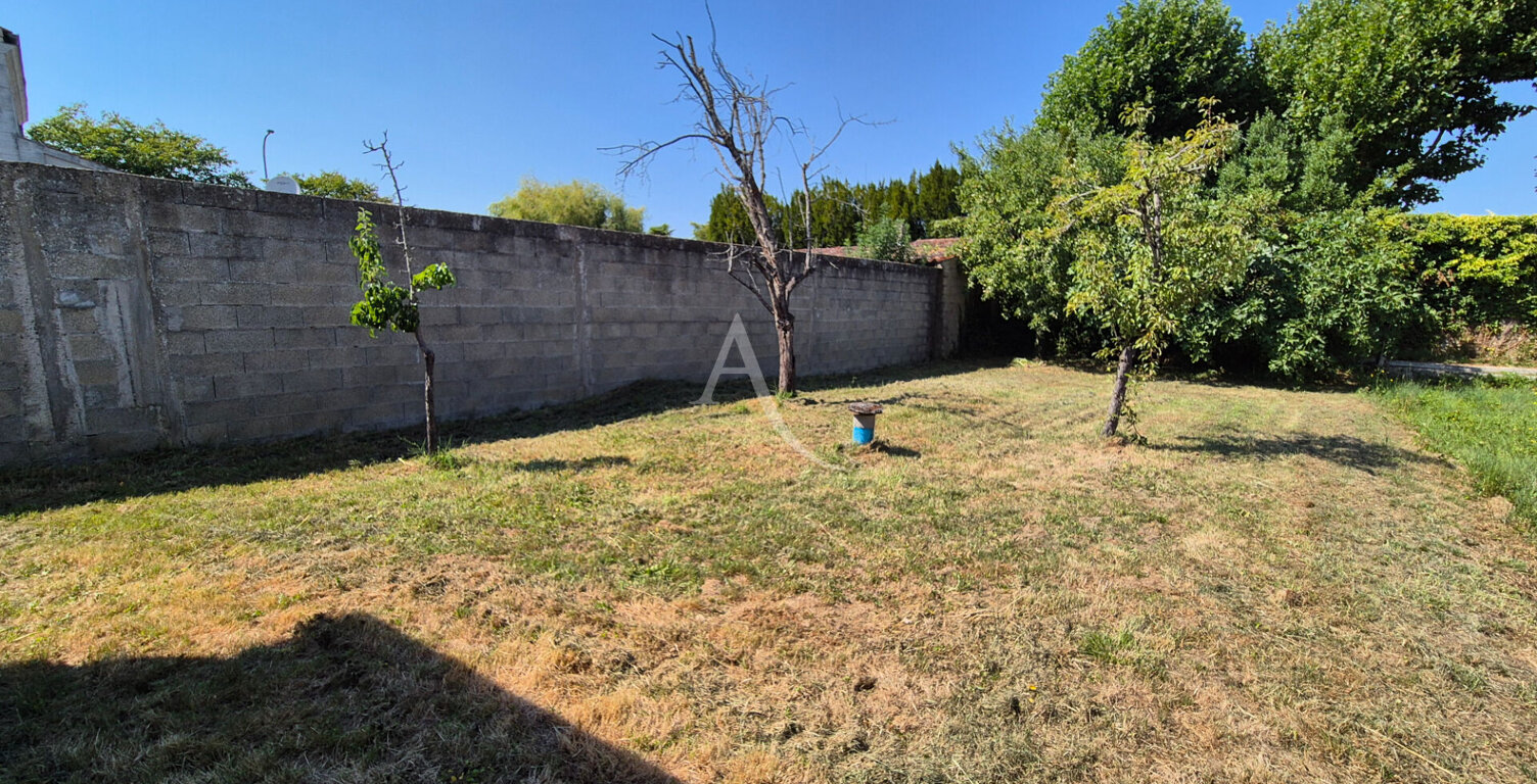 Terrain + garages - Rochefort 238 m2 — photo 1