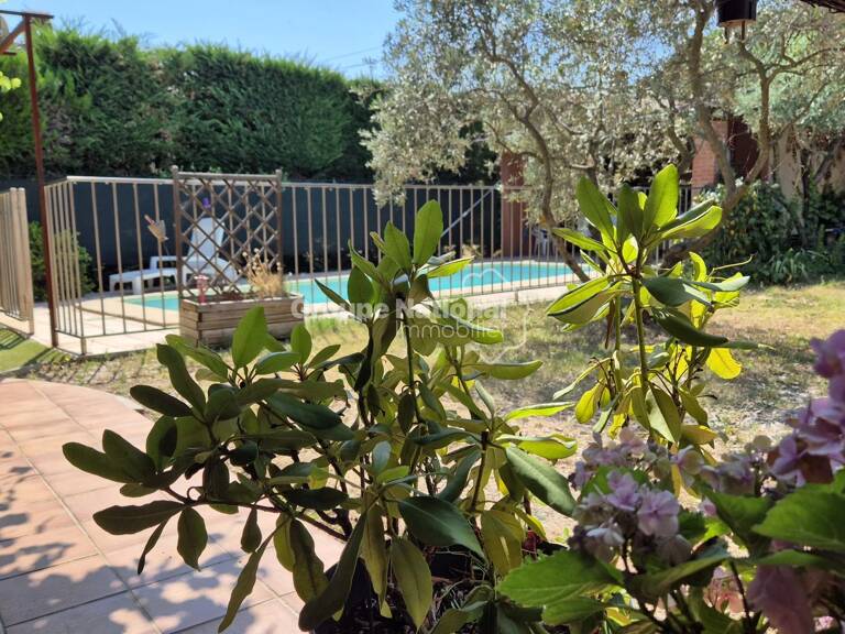 SORGUES - VILLA 125 M² HABITABLE SUR 460 M² DE TERRAIN — photo 1