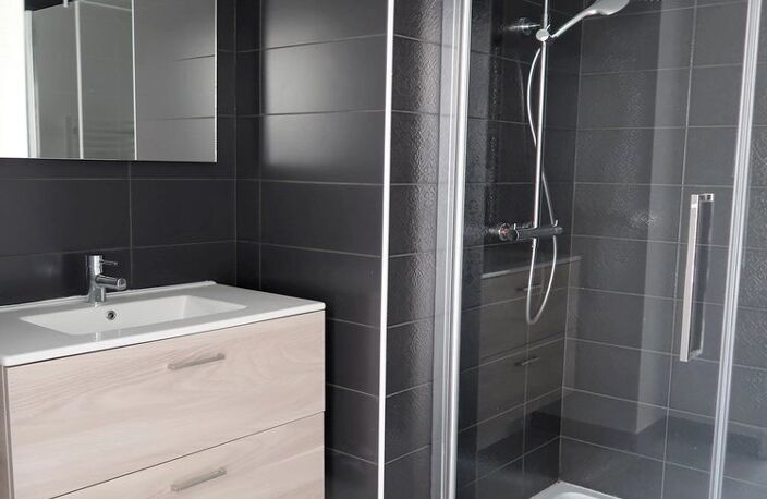 Appartement type 2 avec cave et parkings — photo 5
