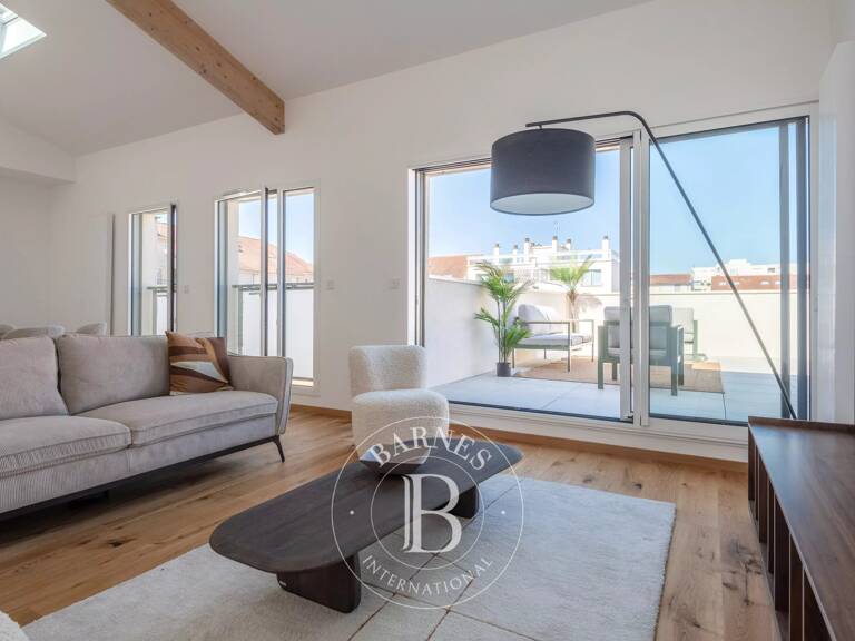 Villeurbanne - Dernier étage de 106,8 m² carrez - Terrasse 90 m² — photo 1