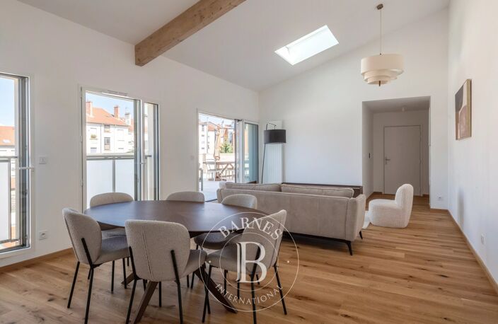 Villeurbanne - Dernier étage de 106,8 m² carrez - Terrasse 90 m² — photo 5