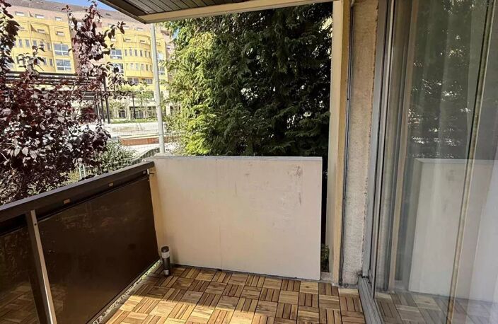 Grand studio meublé avec balcon – Centre-ville de Belfort — photo 4