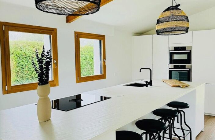BELLE CONTEMPORAINE SUR 1 000m2 DE TERRAIN — photo 3