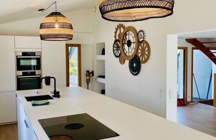 BELLE CONTEMPORAINE SUR 1 000m2 DE TERRAIN — photo 4