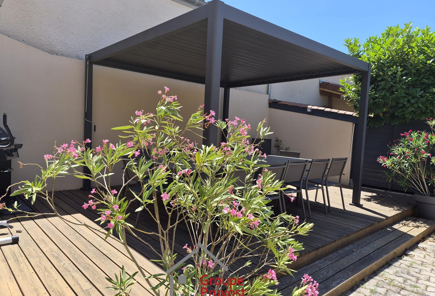 MAISON + dependances — photo 1