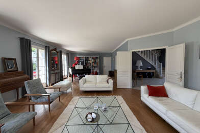 Maison 10 pièces 930000 €