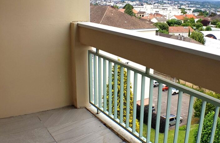T3 de 64 m² proche CHU tout en étant au calme — photo 4