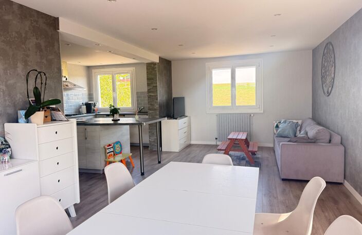Maison de 1970 de 158 m2 rénovée, 4 ch, terrain de 1162 m2 — photo 4