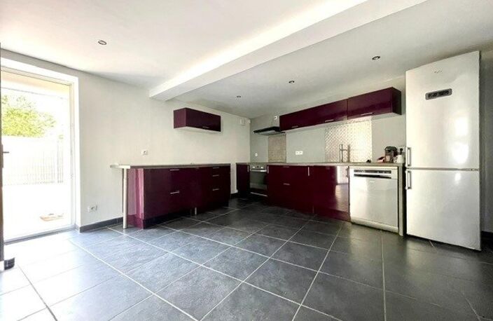 Maison de type 4 avec extérieur et garage — photo 3