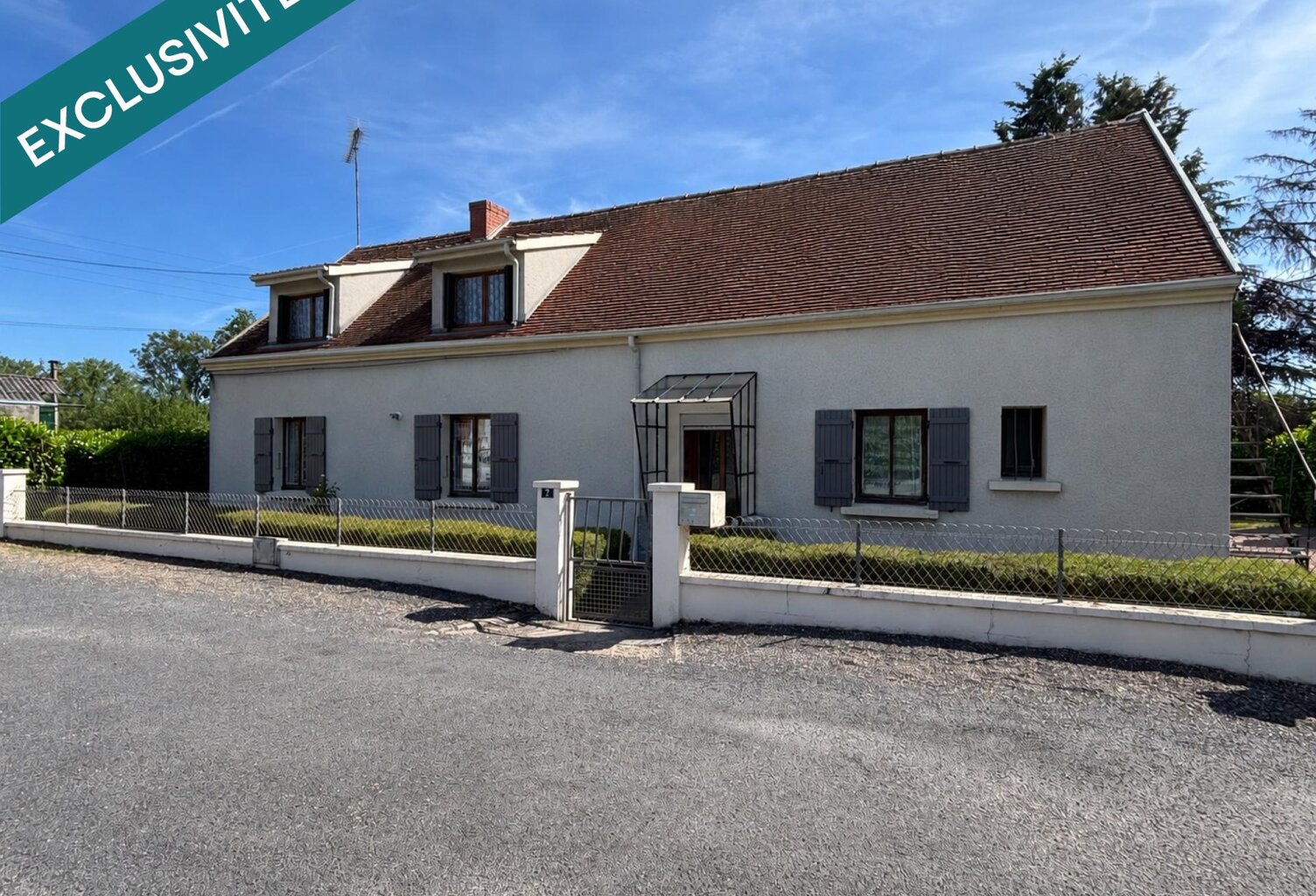 PARAY-LE-MONIAL  Maison familiale de 115 m², 4 chambres, double garage et grand terrain clos — photo 1