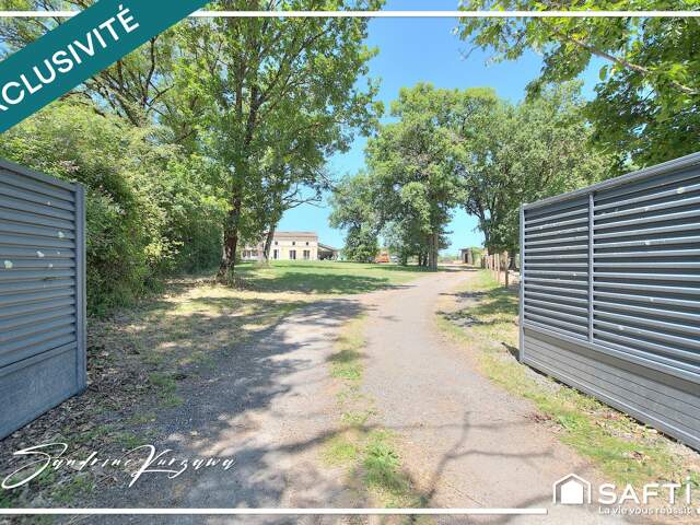 Domaine équestre: habitation en pierre et centre équestre — photo du bien