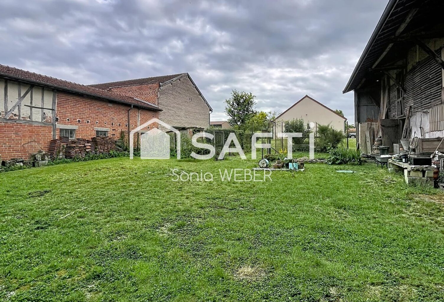 Maison de village à rénover, fort potentiel — photo 1
