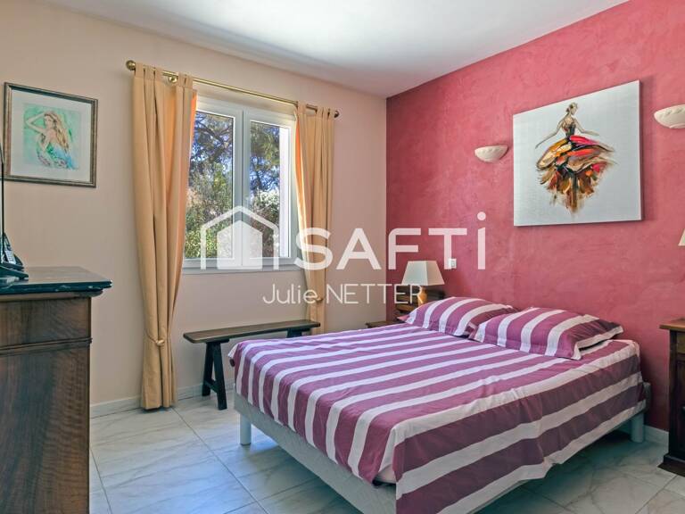 Maison de plain-pied, 4/5 chambres, piscine et car-port — photo 1