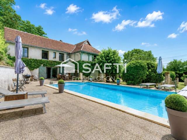 Maison de charme avec piscine aux portes de Bléré — photo du bien