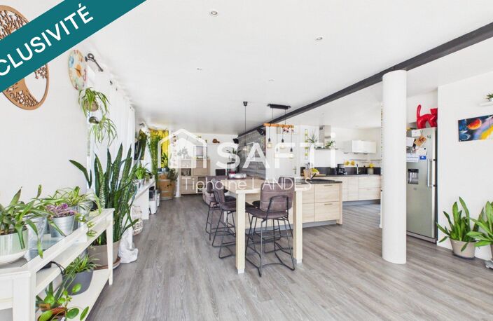 Maison familiale avec jardin et double garage — photo 4