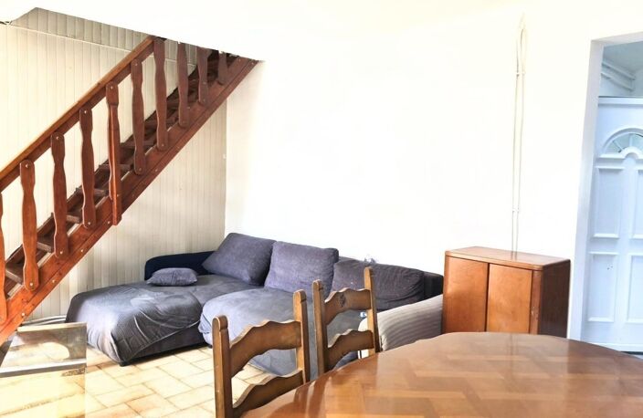 A Clichy-sous-Bois 93390   Maison de 63 m², 4 pièces , terrain 240 m2 — photo 2