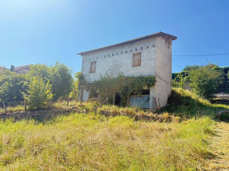 Construction de 1985 à réhabiliter sur terrain de 950 m2 — photo 1