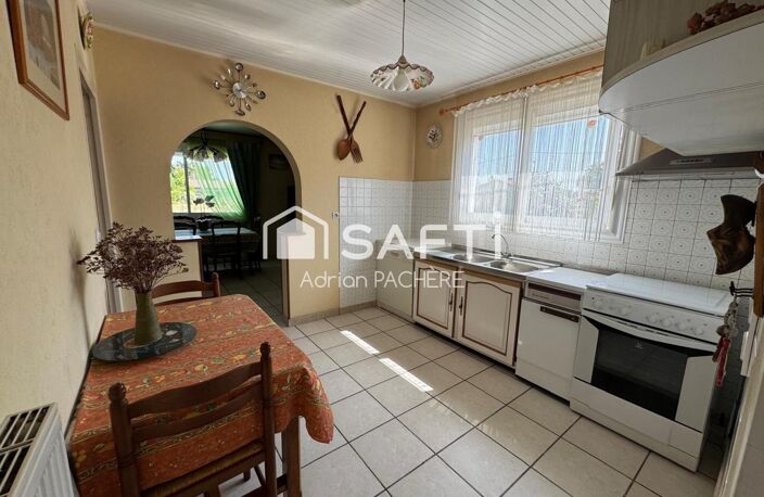 Maison rénovée de 75m2 où confort moderne et charme authentique se rencontrent sur un terrain de 1334m2. — photo 4