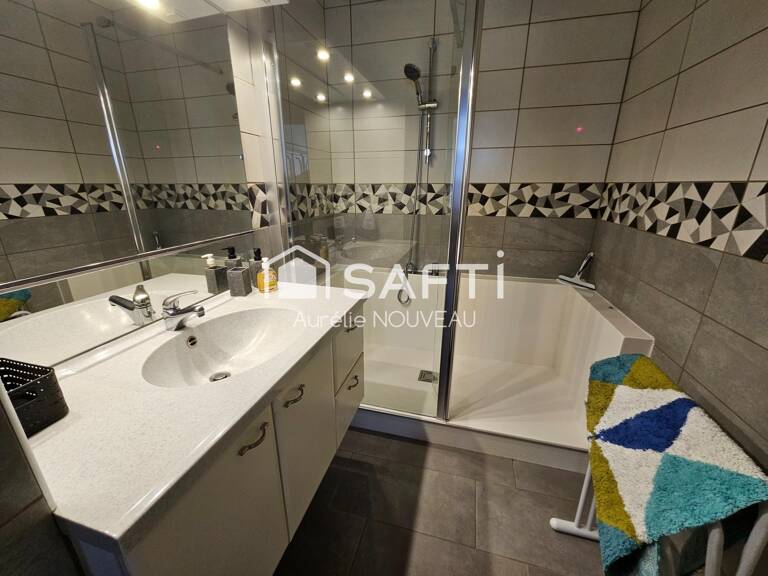 T3 68m² lumineux, très bon état, ascenseur, garage et cave — photo 1