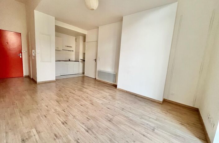 Appartement T2 avec jardin et place de stationnement sécurisée — photo 3
