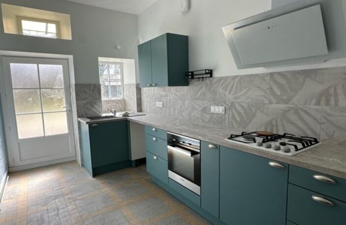 Location maison 7 pièces 135 m² à Le Tourne (33550) — photo 3