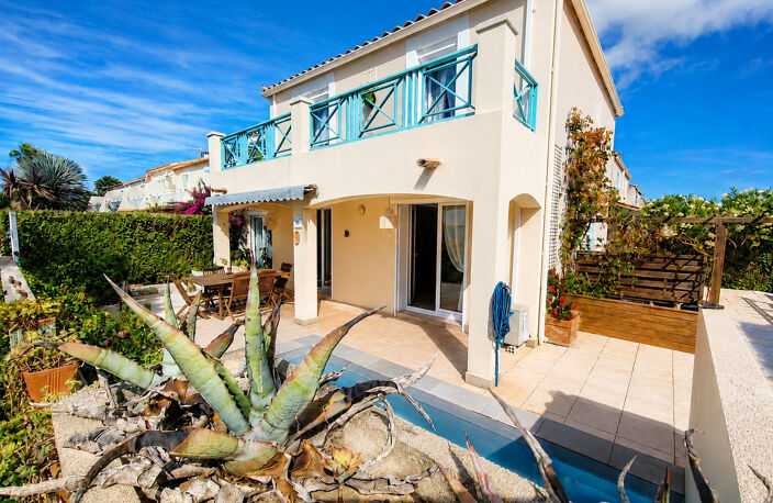 FRONT DE MER   A VENDRE PROPRIÉTÉ D'EXCEPTION AVEC ACCÈS DIR — photo 2