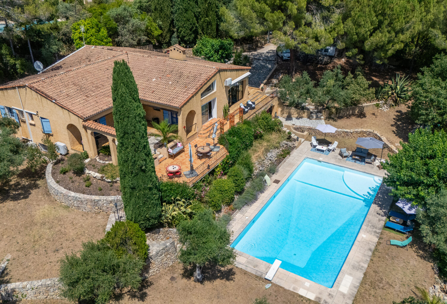 VAR (83) - À VENDRE - FLAYOSC - Superbe Villa provençale ave — photo 1