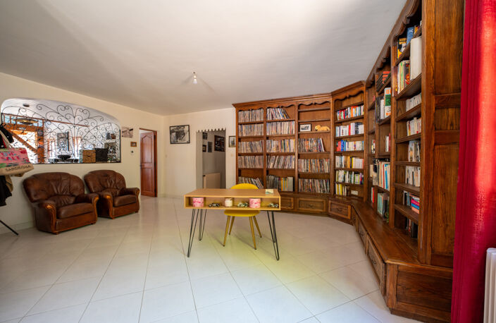 VAR (83) - À VENDRE - FLAYOSC - Superbe Villa provençale ave — photo 4