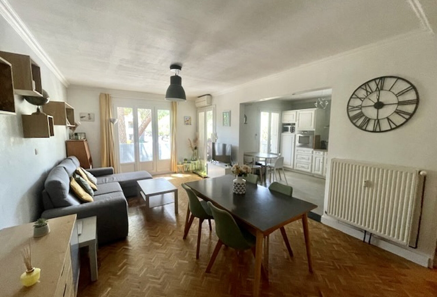 APPARTEMENT T4 AVEC TERRASSE ET PARKING PRIVATIF A VENDRE SU — photo 1