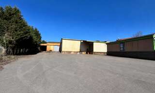 Immeuble  3800 m² à vendre à Brenelle (02220)