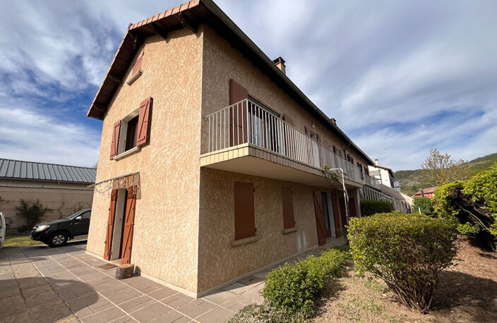 Maison Garde Colombe 7 pièce(s) 170 m2 — photo 2